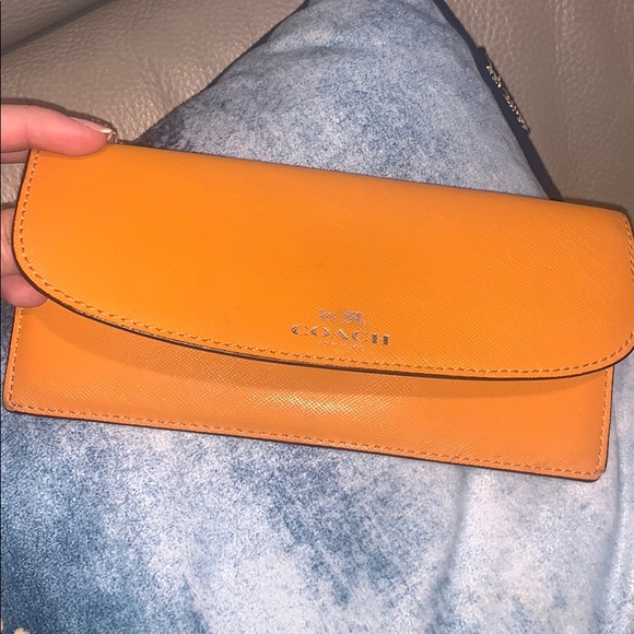 Coach Handbags - Coach wallet - excellent condition